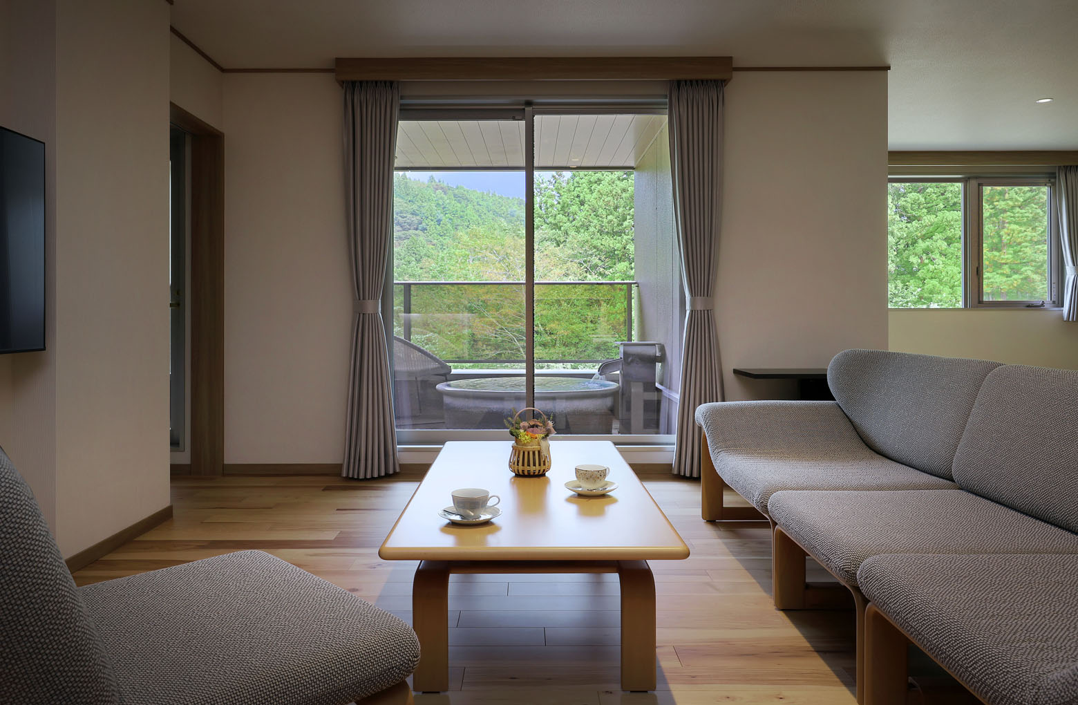 201 陶器露天風呂付